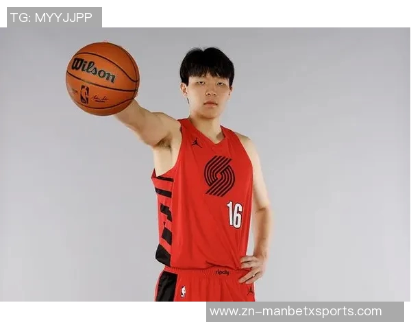 罗威称赞杨瀚森训练表现出色竞争对手的认可让人刮目相看 罗威称赞杨瀚森训练表现出色竞争对手的认可让人刮目相看