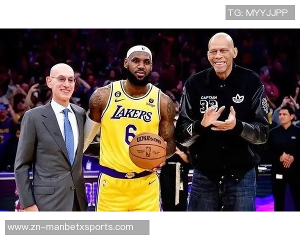 球迷因科比退役战缺席起诉詹姆斯希望亲历其退役时刻 球迷因科比退役战缺席起诉詹姆斯希望亲历其退役时刻