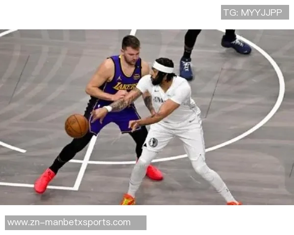 28支球队齐聚赛季首战东契奇马克西文班华子联手轰下四个40分以上