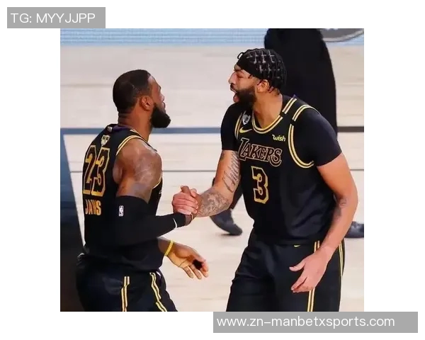 东契奇里夫斯同场砍下35分成湖人新双星比肩OK詹眉组合 东契奇里夫斯同场砍下35分成湖人新双星比肩OK詹眉组合